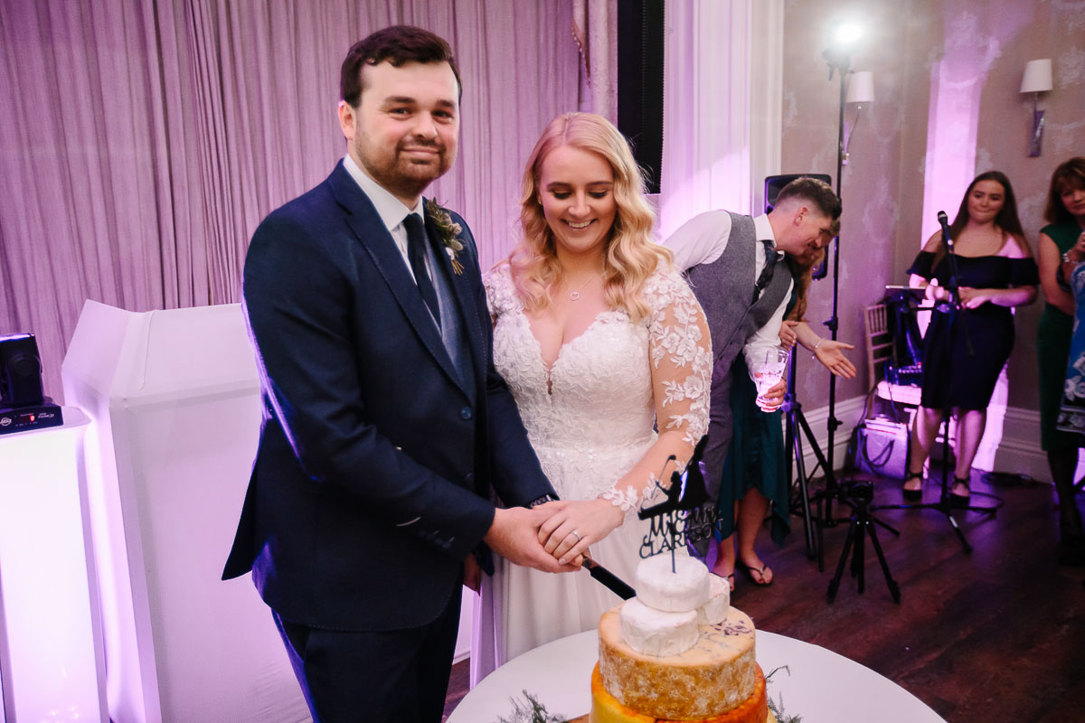 falcon manor wedding cheese cake