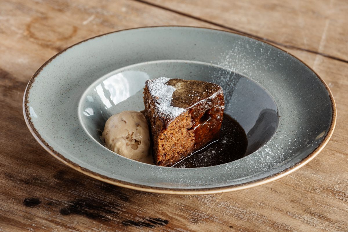 sticky toffee pudding food menue dessert wedding menu 2025 and 2026