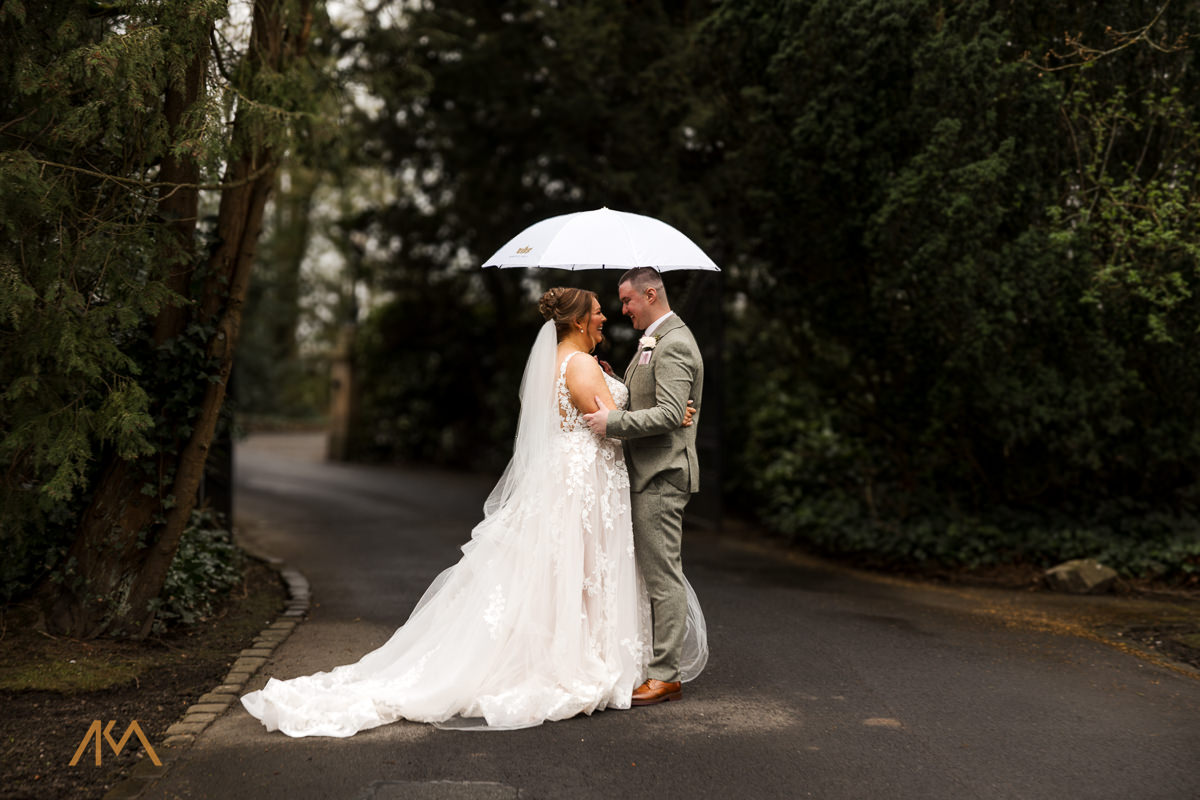 wedding portriats bartle hall